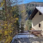 Cozy House In A Panoramic Location