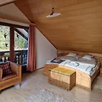 度假居 Cozy House In A Panoramic Location