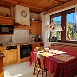 Cozy House In A Panoramic Location Neuwald