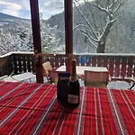 度假居 Cozy House In A Panoramic Location *