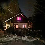 度假居 Cozy House In A Panoramic Location *